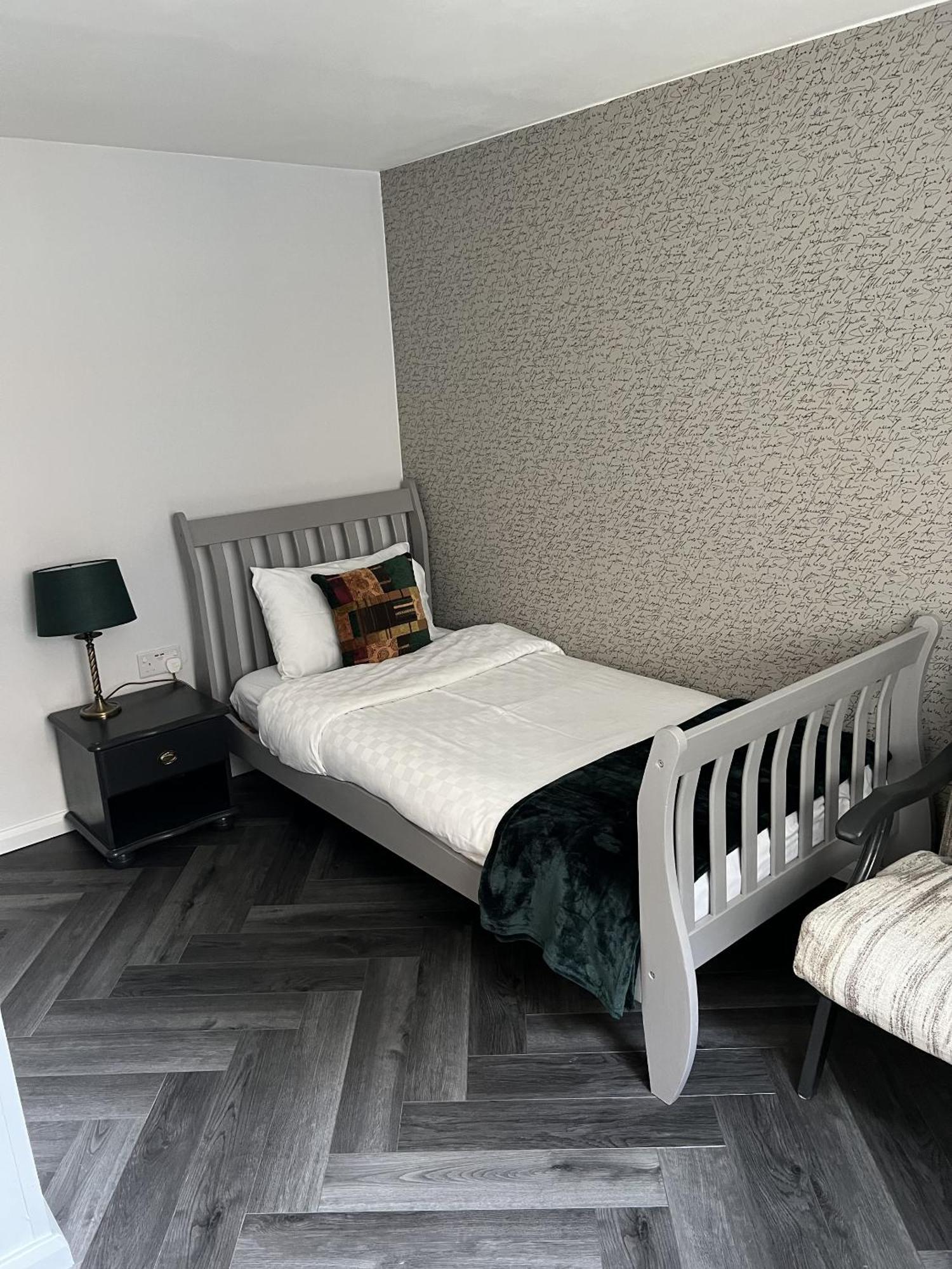 Astral Lodge Hastings Room photo