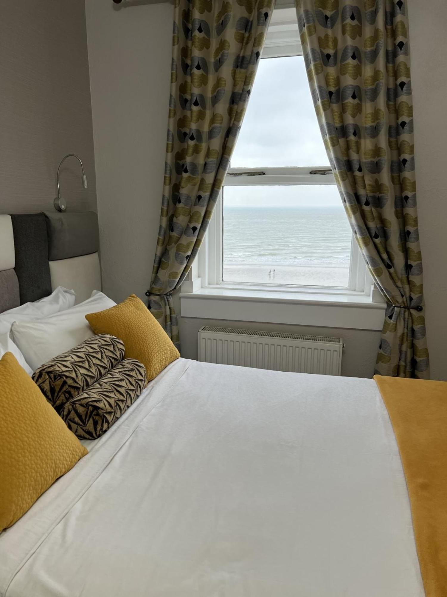 Astral Lodge Hastings Room photo